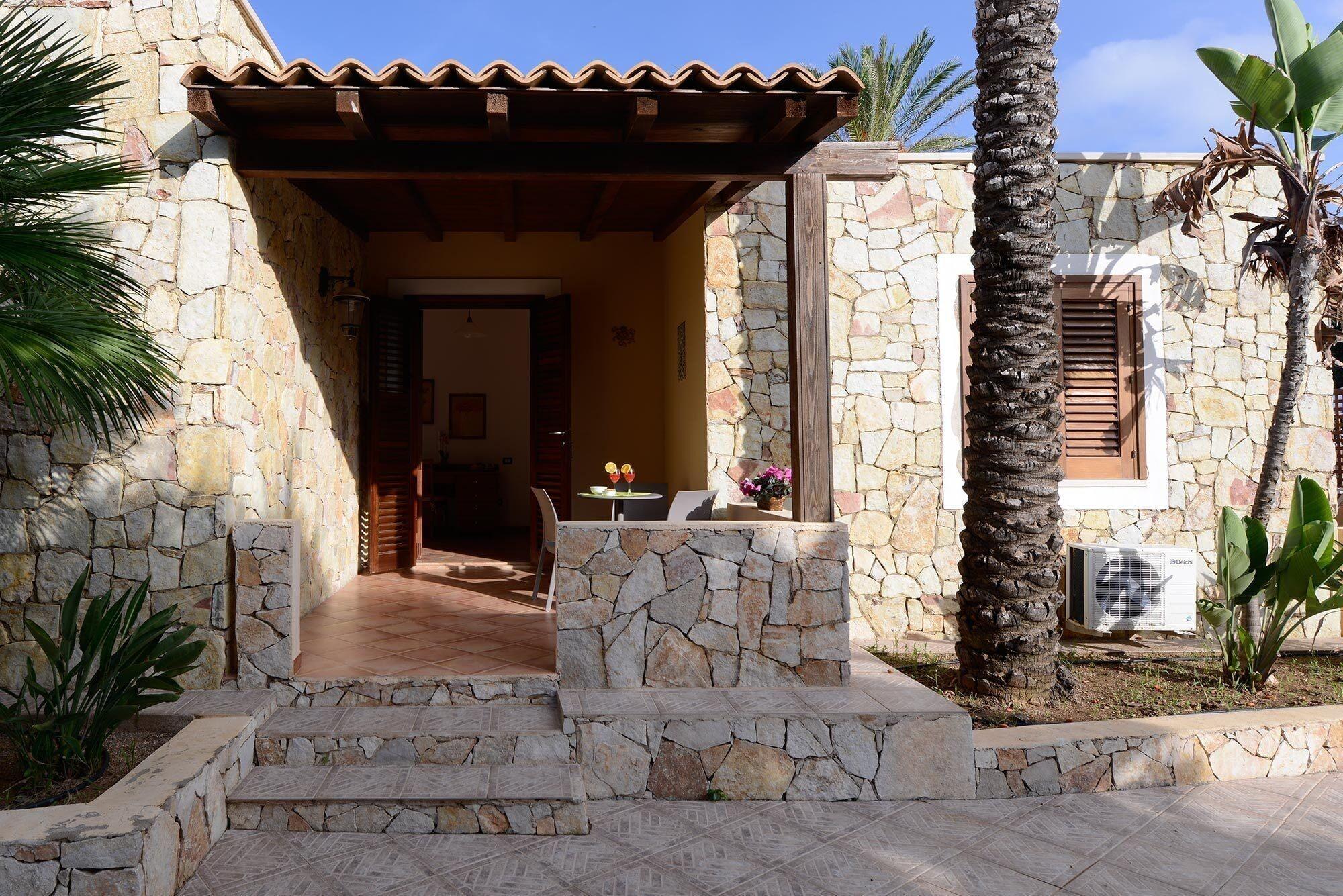 Oasis Hotel Residence Resort Lampedusa Exterior photo